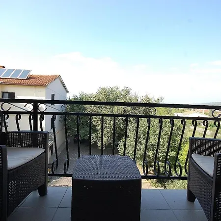 Ferienwohnung Fuer 4 Personen Ca 50 Qm In Milcetici, Kvarner Bucht Krk *